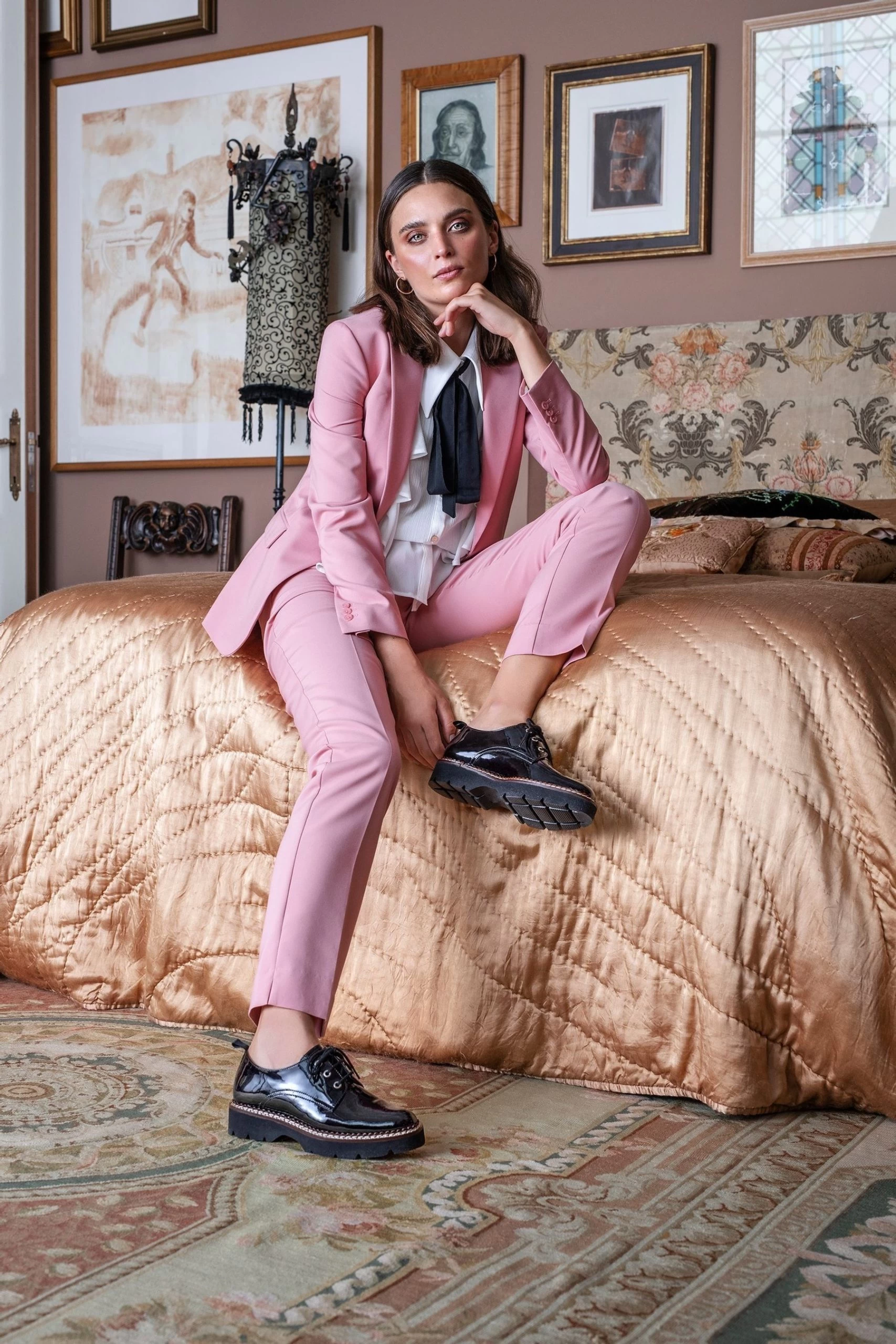 Jones Bootmaker Black Lavinia Womens Lace-Up Shoes 3 Jones Bootmaker Black Lavinia Womens Lace-Up Shoes