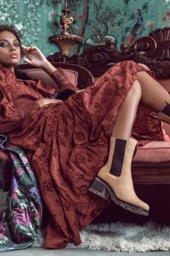 Jones Bootmaker Women's Clemenzia Block Heeled Chelsea Boots -Boutique Fashion Shoe Store A78430s6