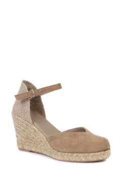 Jones Bootmaker Ladies Natural Arabella Leather Wedge Sandals 8 Jones Bootmaker Ladies Natural Arabella Leather Wedge Sandals -Boutique Fashion Shoe Store M27200s2