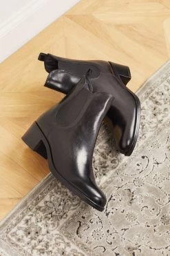 Jones Bootmaker Women's Black Casilda Leather Heeled Chelsea Boots -Boutique Fashion Shoe Store T46956s5